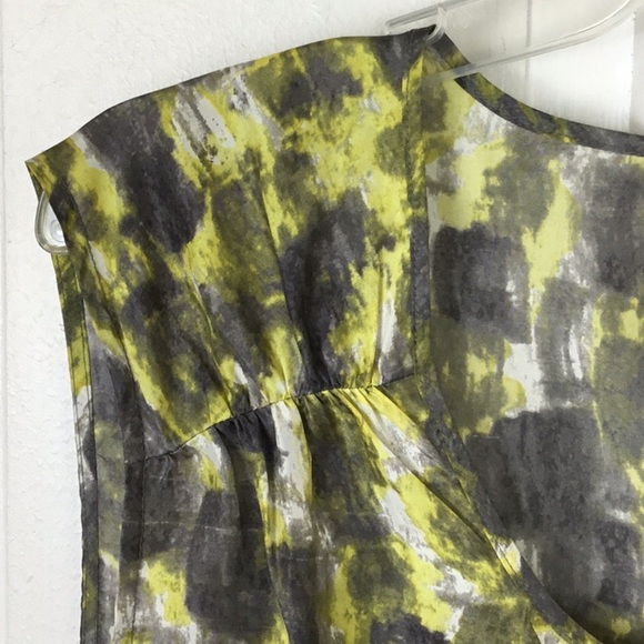 Talbots 100% Silk Tiered Sleeveless Blouse Top EUC - Picture 4 of 6